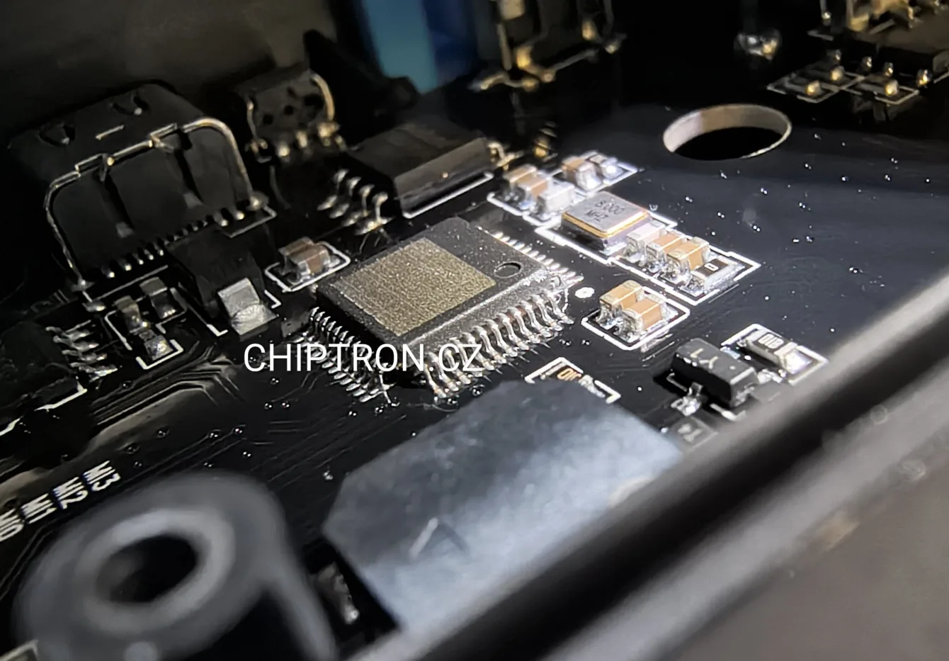 Milling of the component - removal of markings