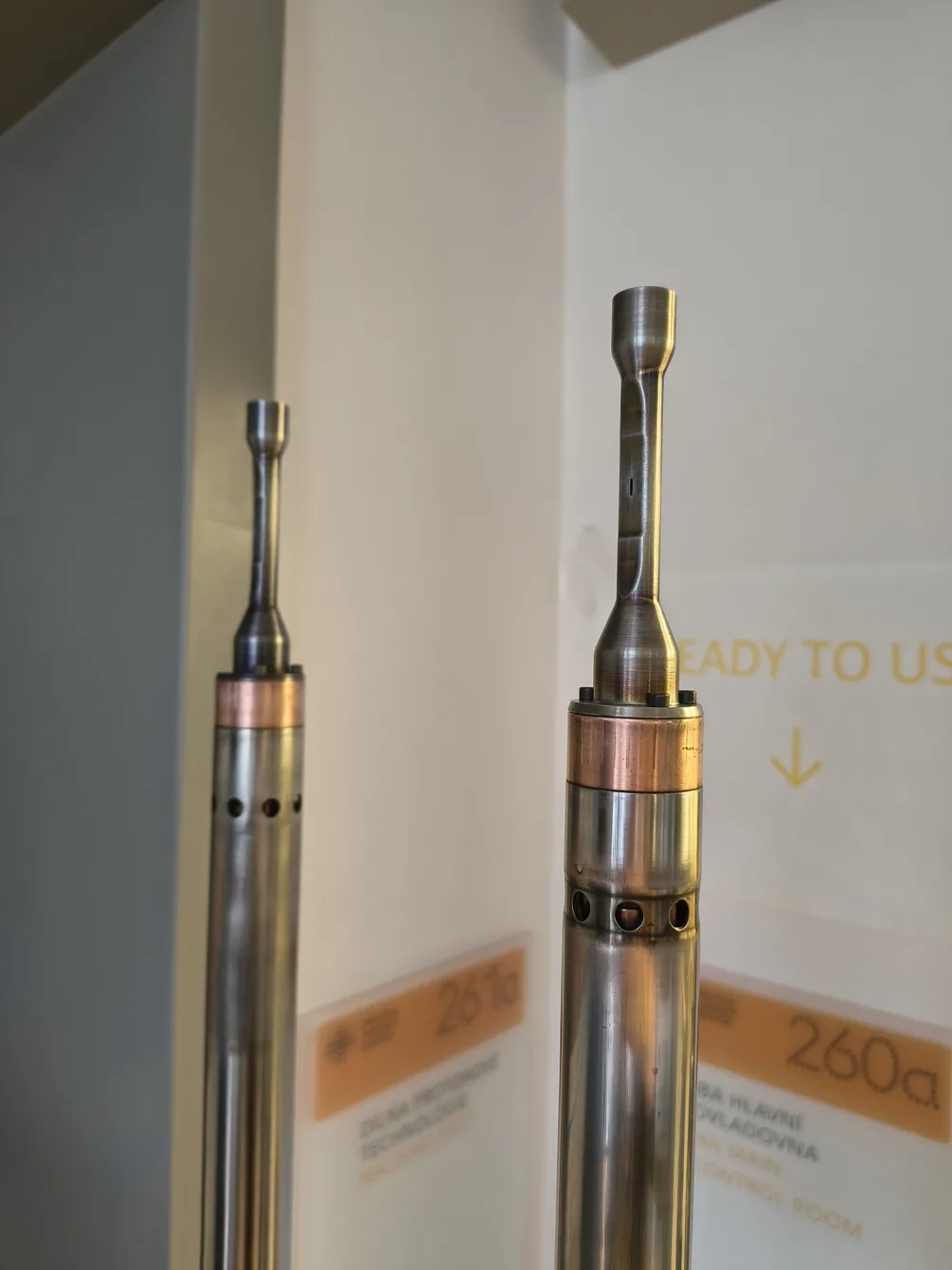 Source of protons. The proton beam is used during the irradiation process. It is obtained from a standard hydrogen gas bottle. The gas is passed through a heated titanium strip, which causes the splitting of hydrogen.