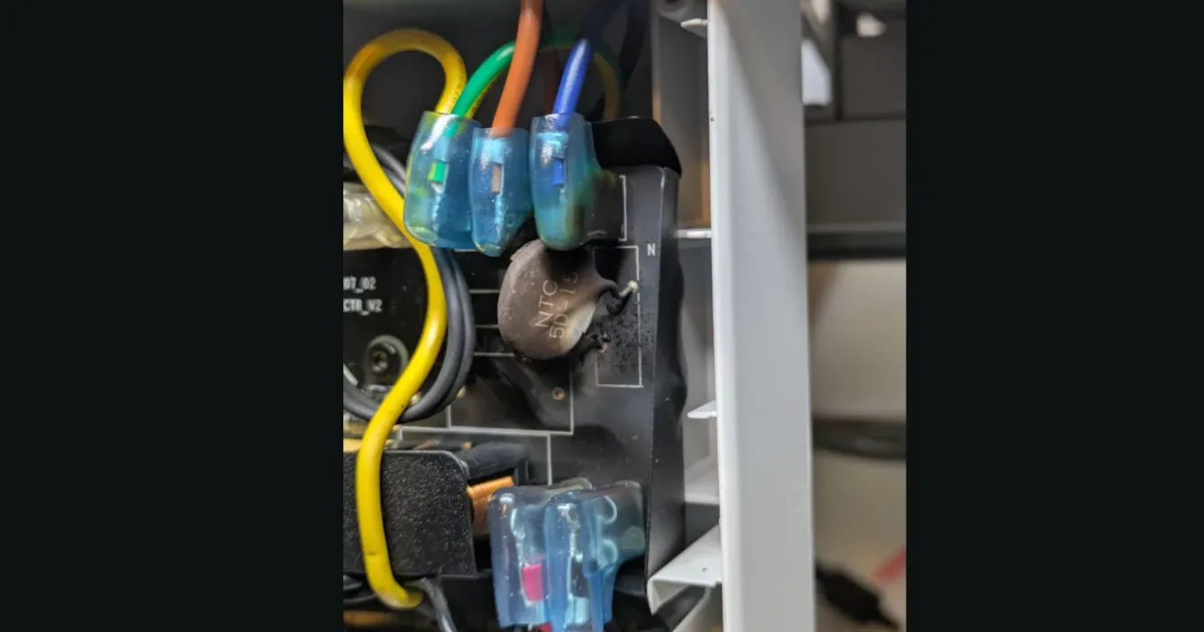 Bambu Lab has a problem. Again. The plastics are melting.